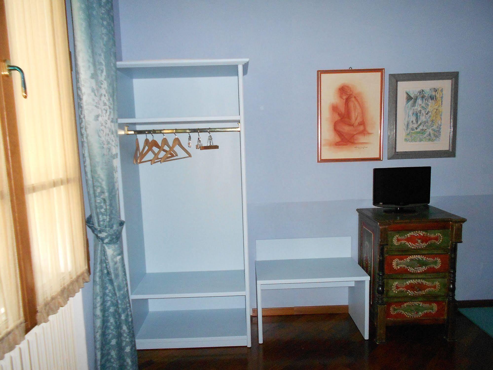 Hotel Tarussio à Arezzo Extérieur photo