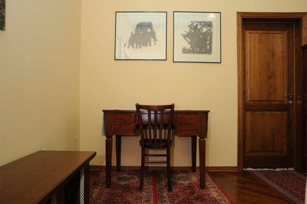 Hotel Tarussio à Arezzo Extérieur photo