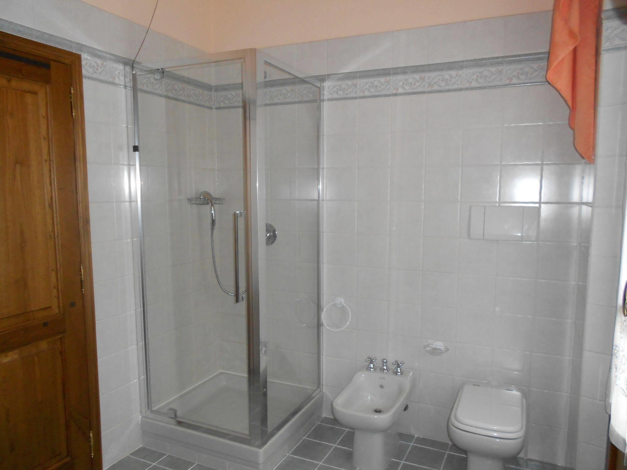 Hotel Tarussio à Arezzo Extérieur photo