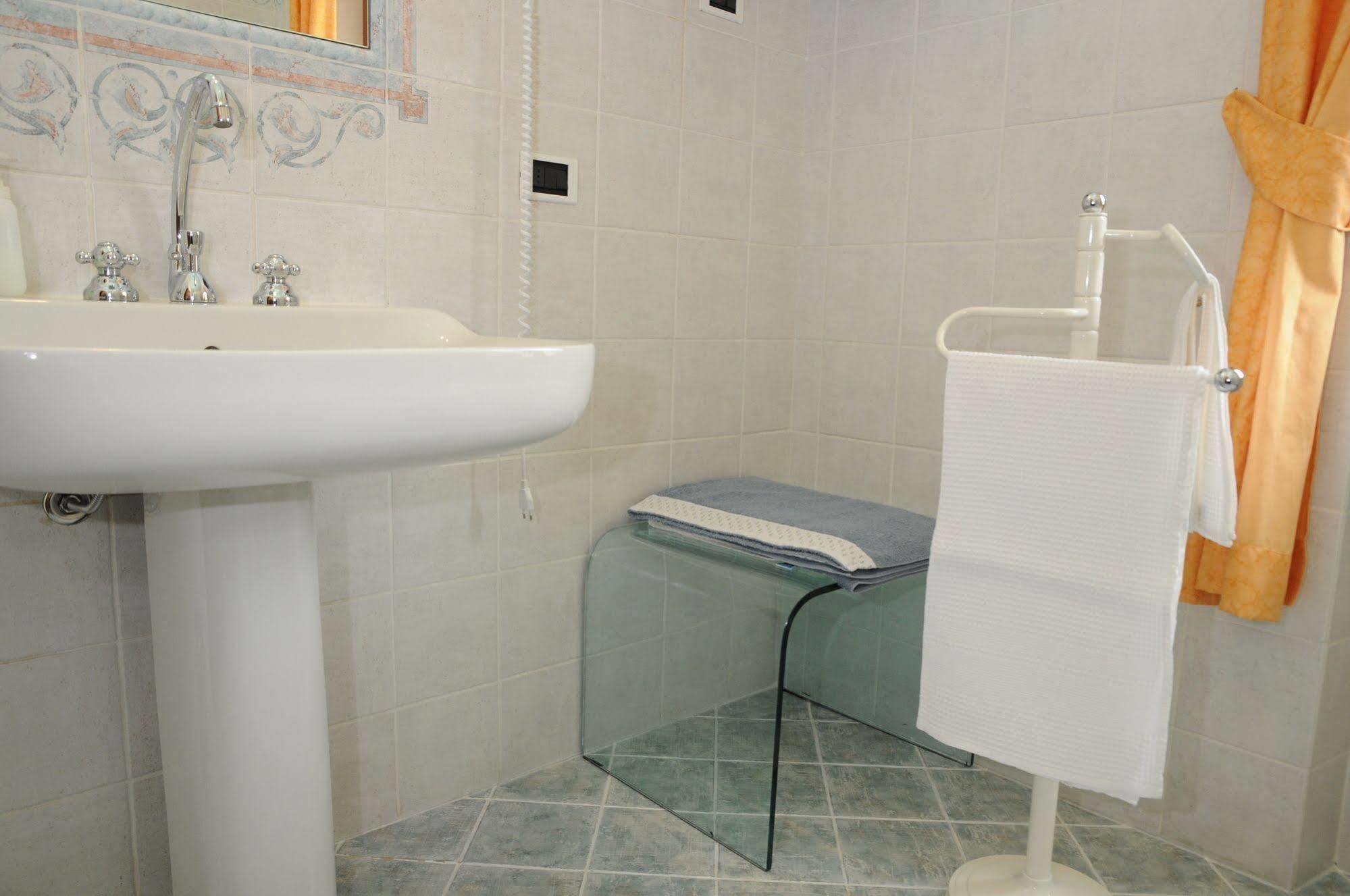 Hotel Tarussio à Arezzo Extérieur photo