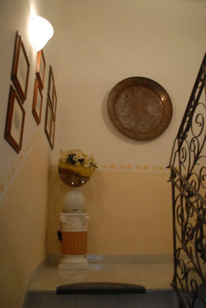 Hotel Tarussio à Arezzo Extérieur photo